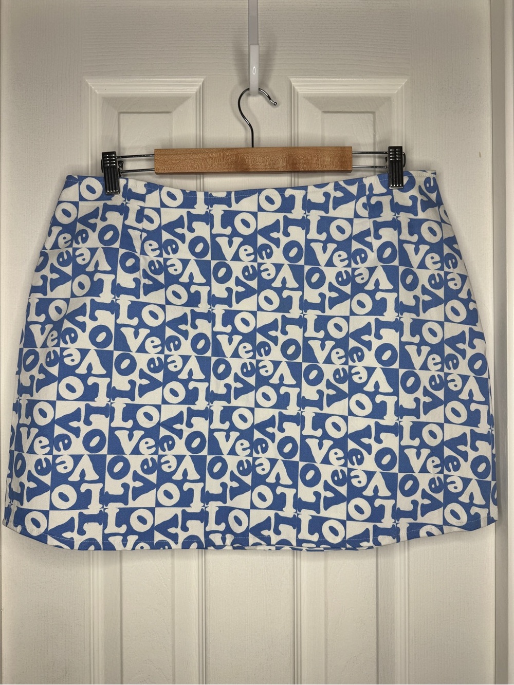 NWT Motel Blue and White 'LOVE' Print Mini Skirt